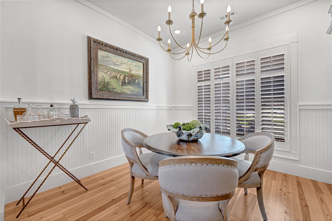 738 Kensington Cove