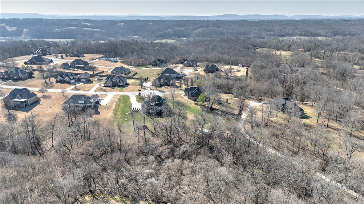 738 Kensington Cove