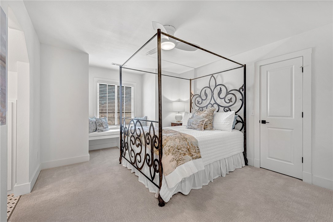 738 Kensington Cove