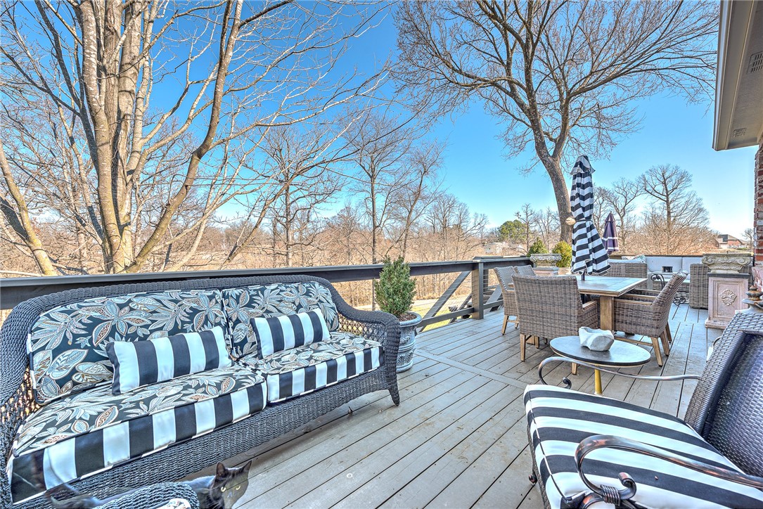 738 Kensington Cove