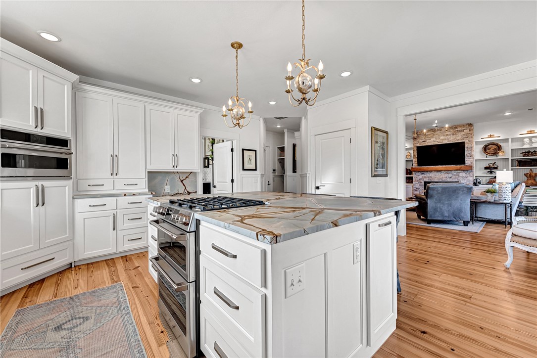 738 Kensington Cove