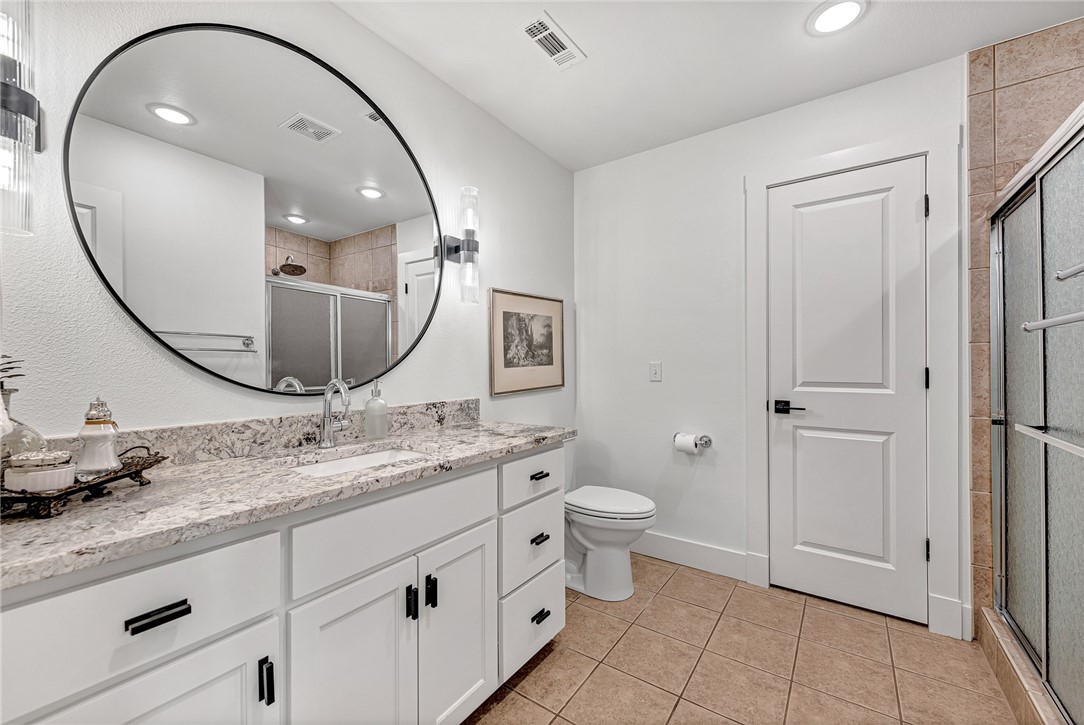 738 Kensington Cove