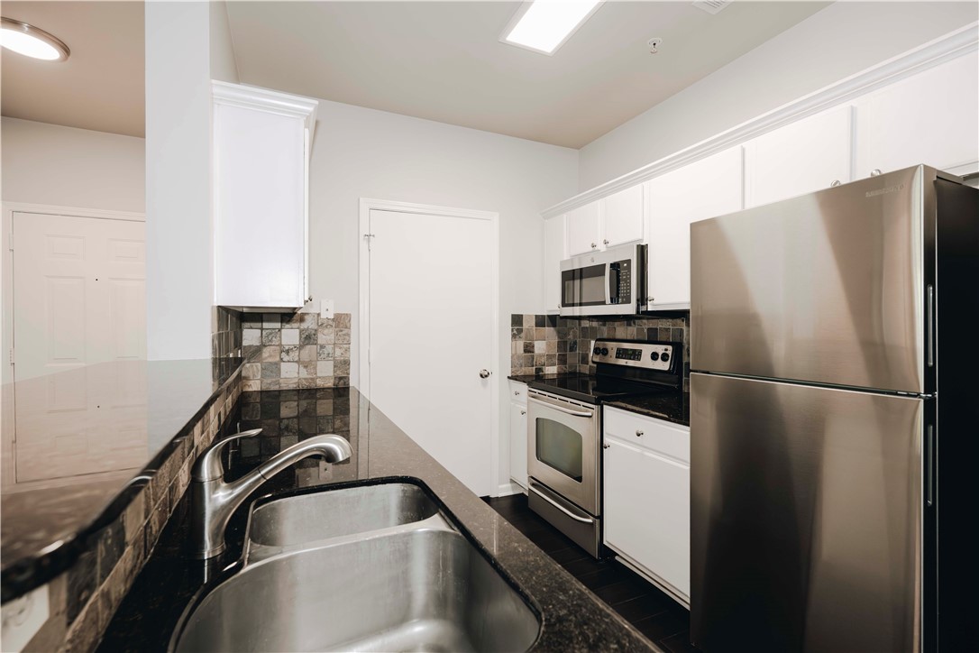 4261 Meadow Creek Circle 204