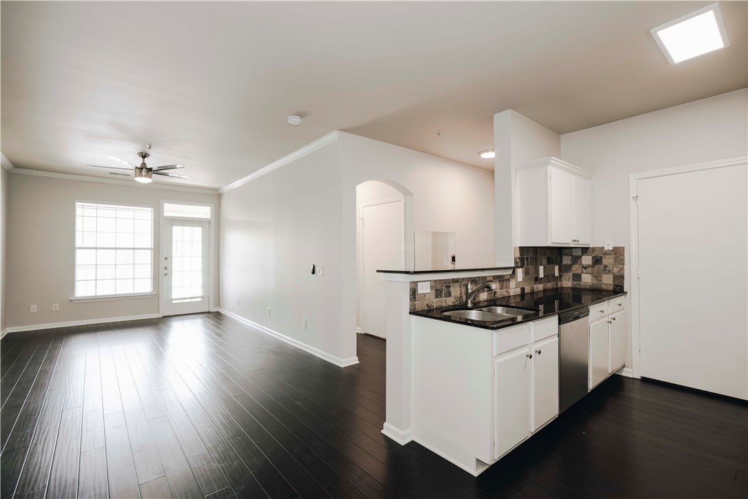 4261 Meadow Creek Circle 204