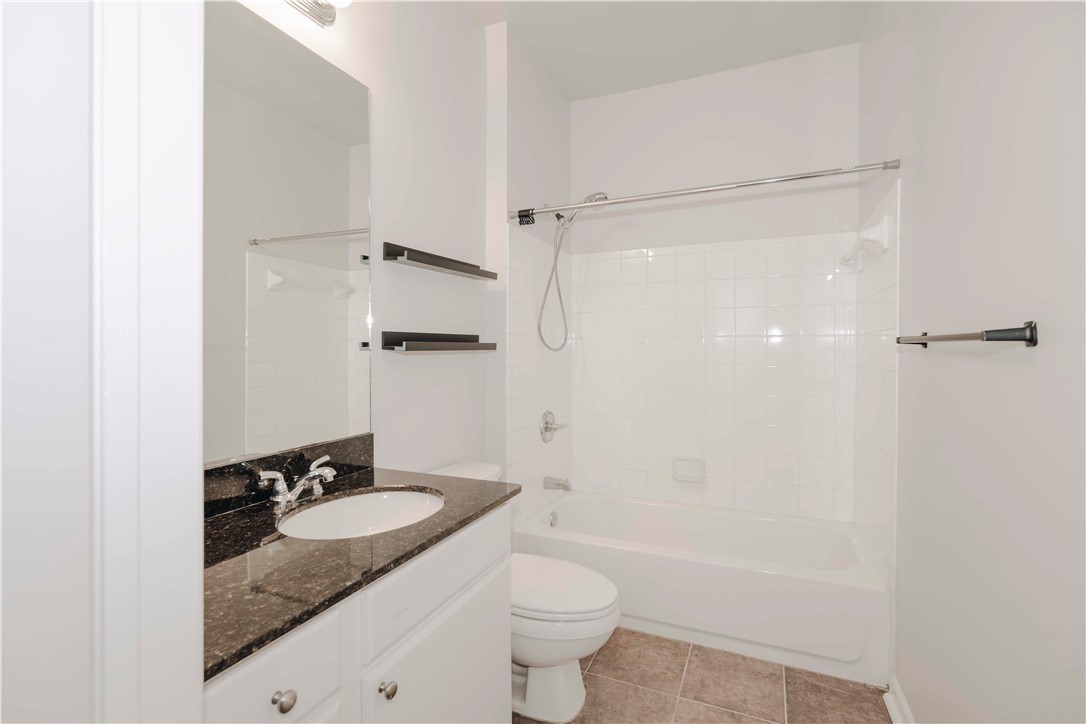 4261 Meadow Creek Circle 204