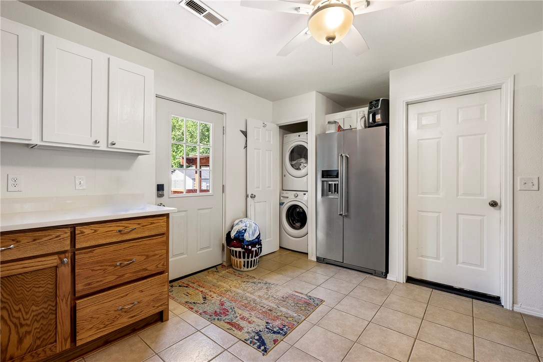 909 SE 11th Street