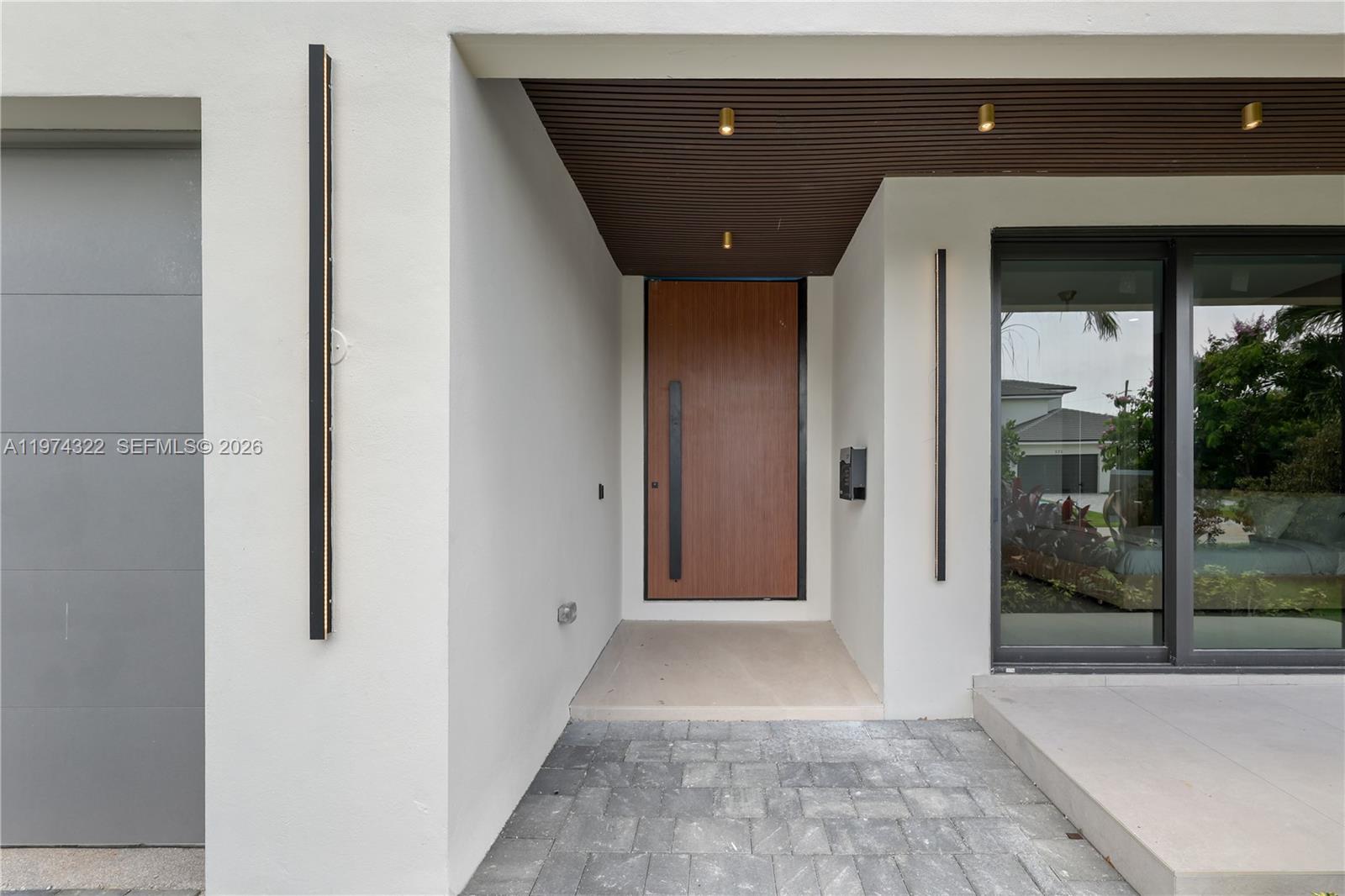 255 Capri Avenue, Lauderdale-By-The-Sea