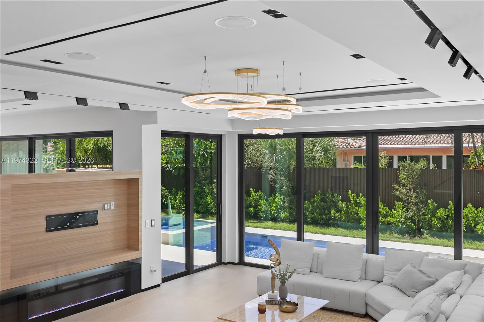 255 Capri Avenue, Lauderdale-By-The-Sea