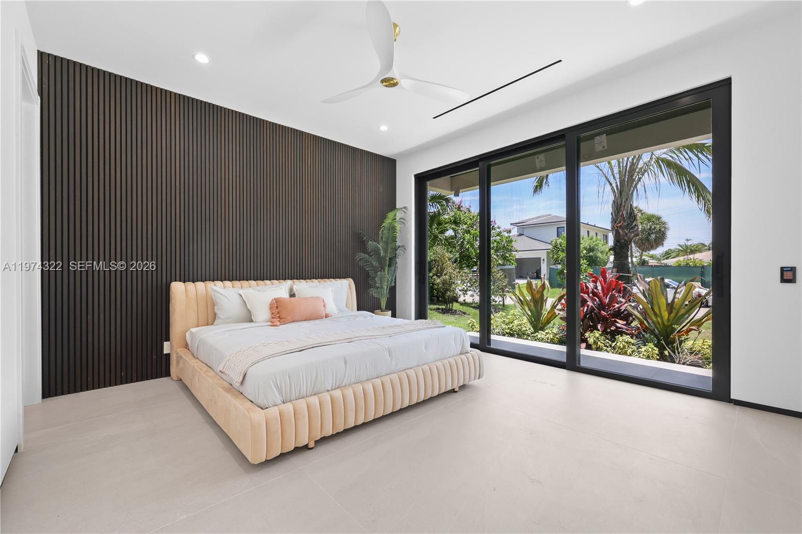 255 Capri Avenue, Lauderdale-By-The-Sea