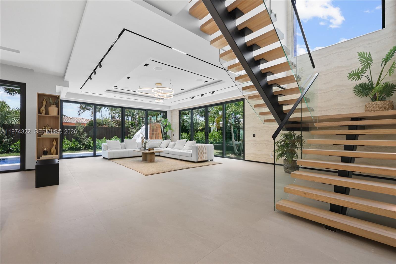 255 Capri Avenue, Lauderdale-By-The-Sea