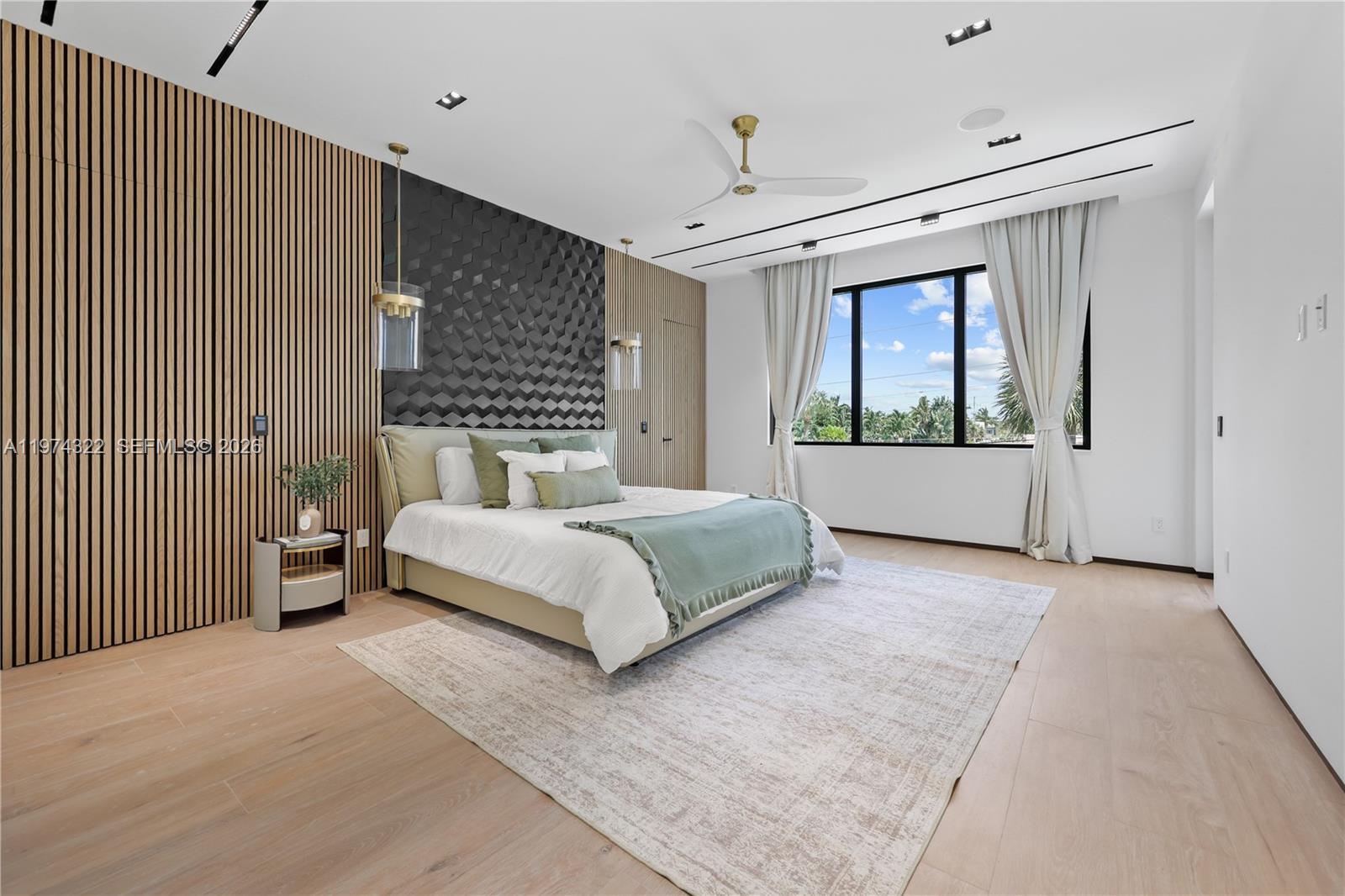 255 Capri Avenue, Lauderdale-By-The-Sea