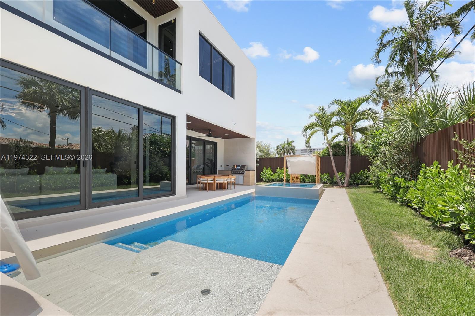 255 Capri Avenue, Lauderdale-By-The-Sea