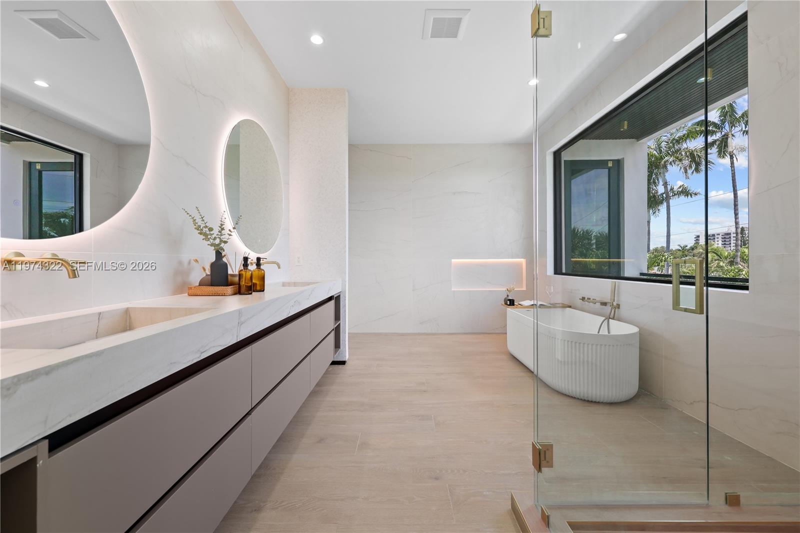 255 Capri Avenue, Lauderdale-By-The-Sea