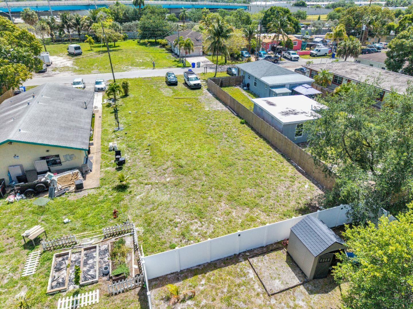 625 NW 15th Avenue
