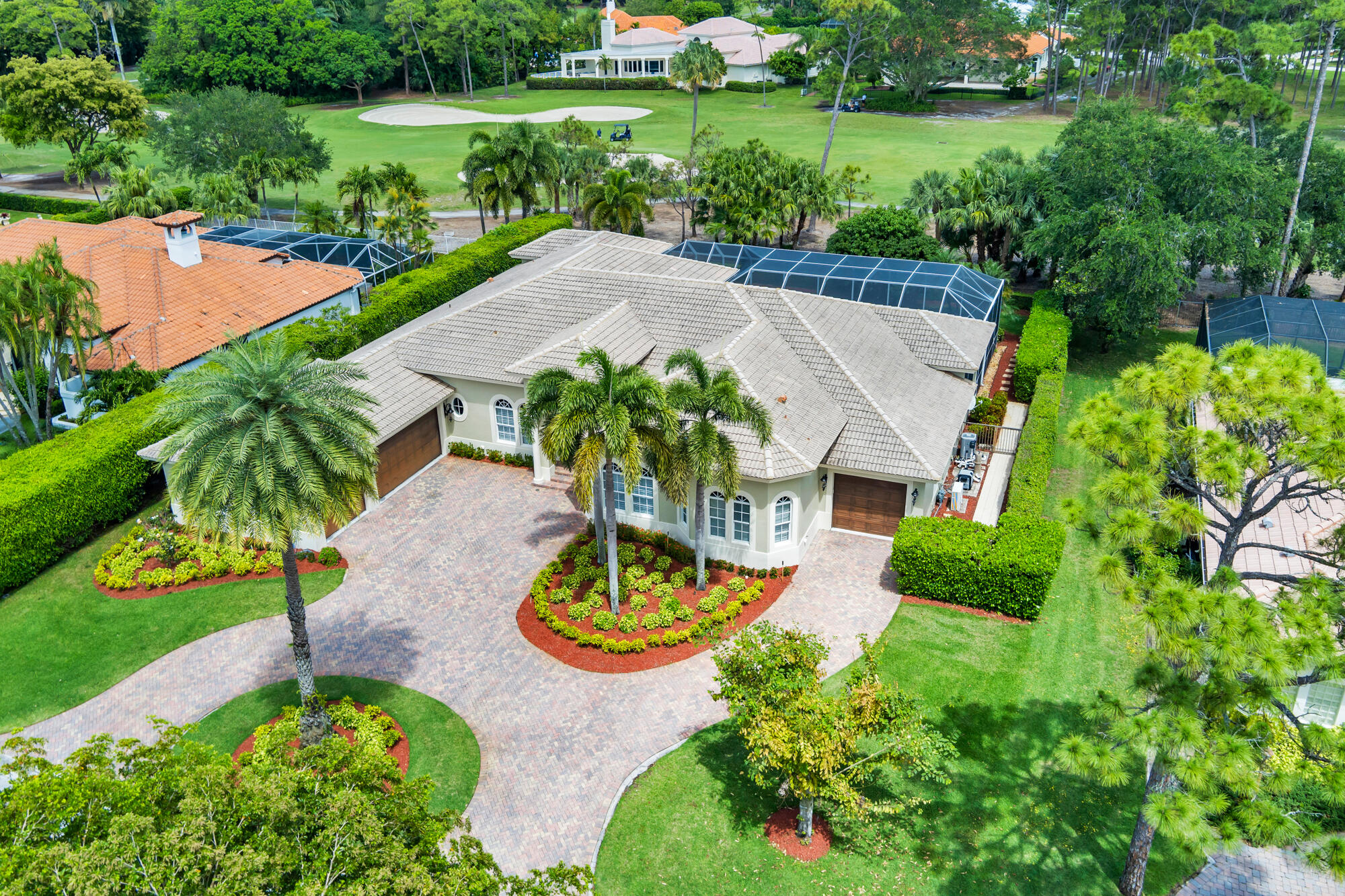 594 N Country Club Drive