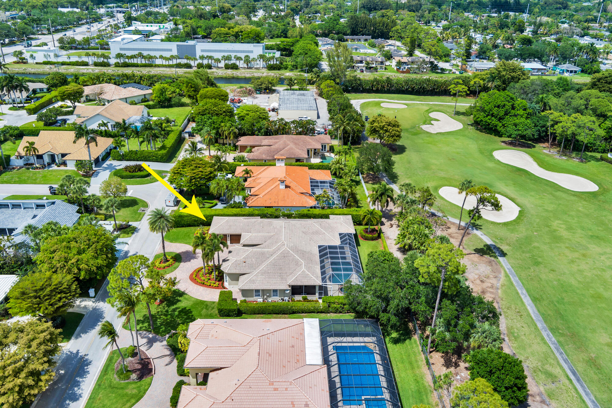 594 N Country Club Drive