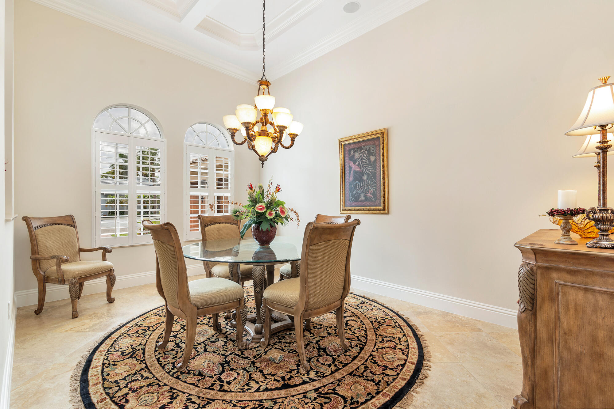 594 N Country Club Drive