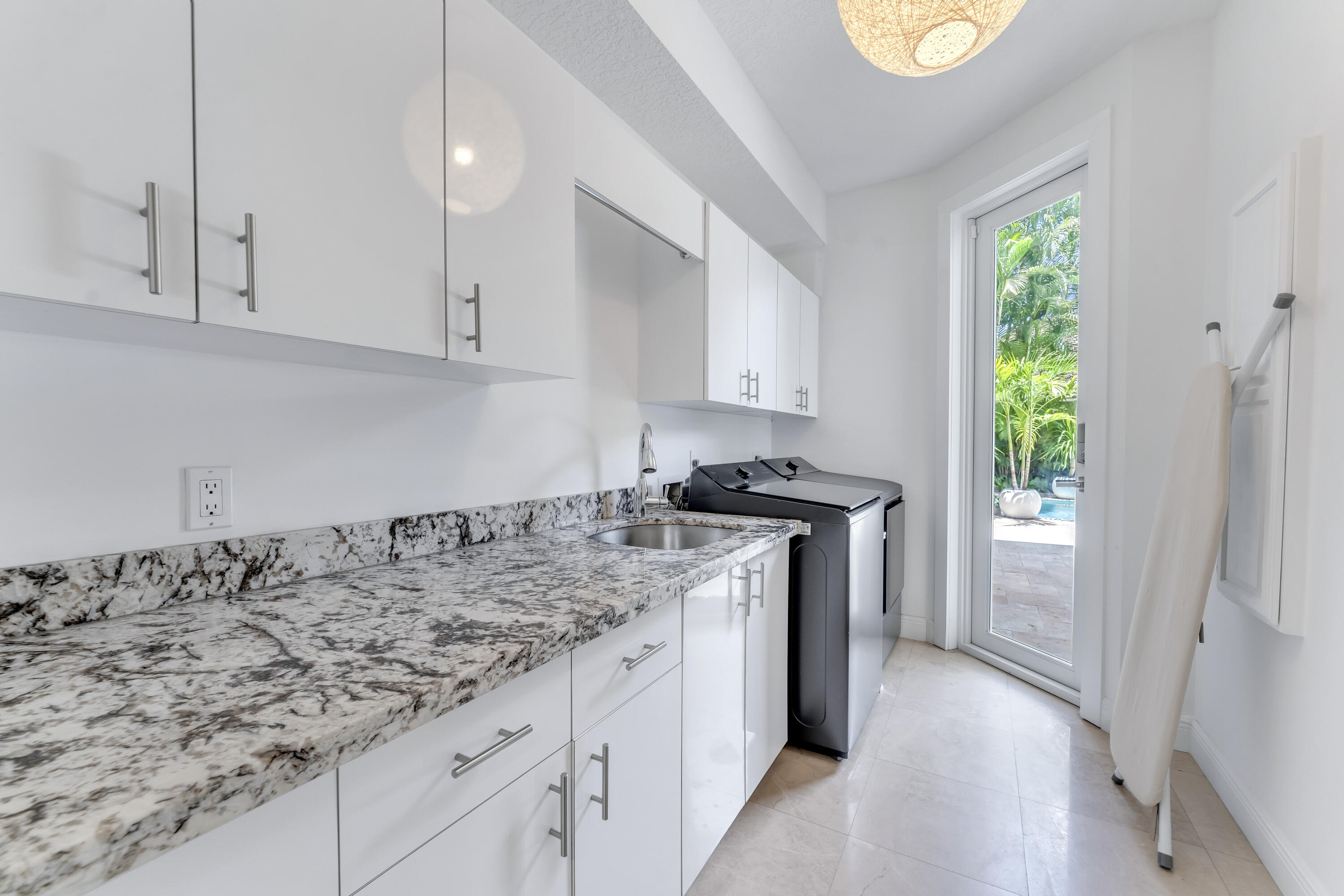 3156 NW 61st Street