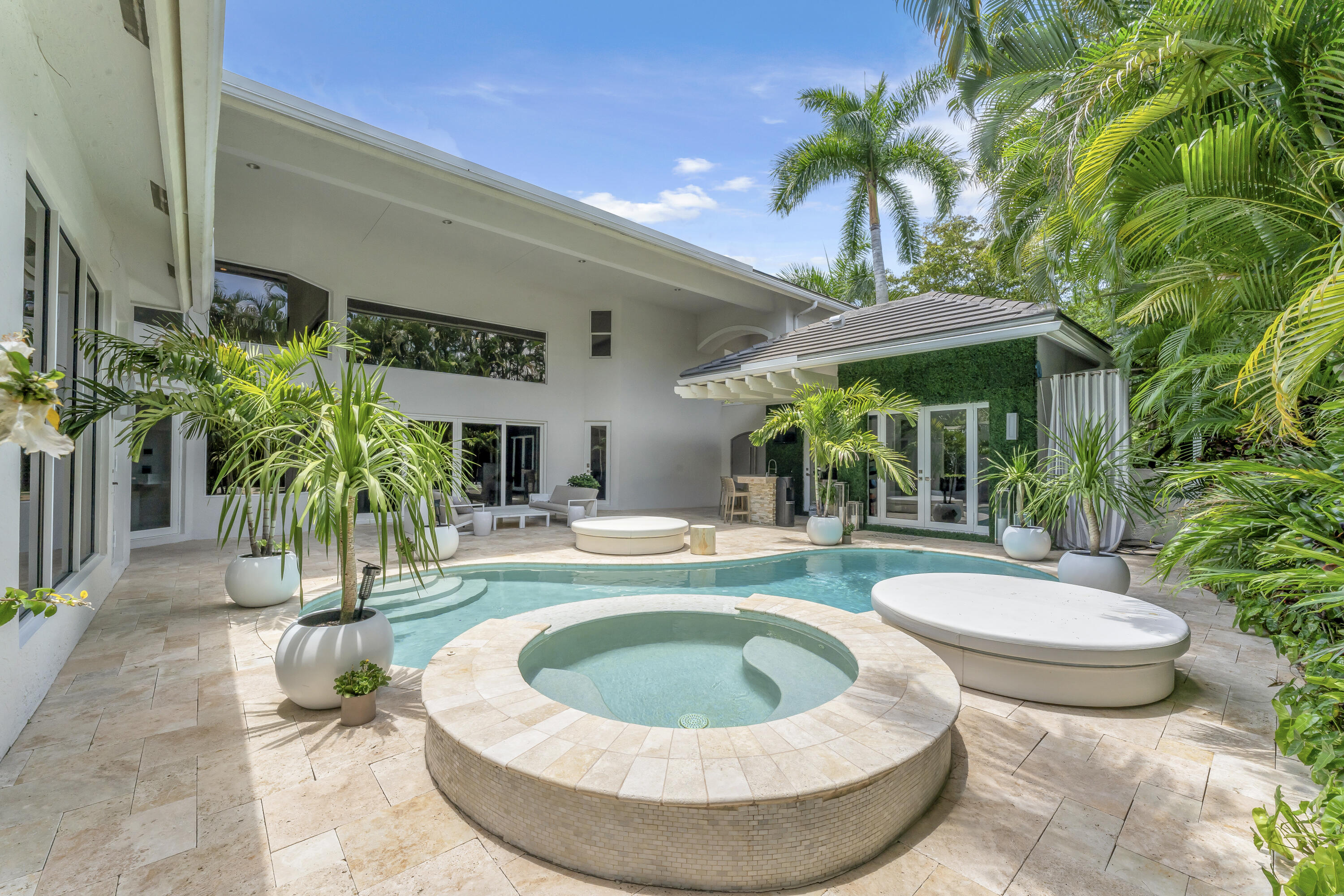 3156 NW 61st Street