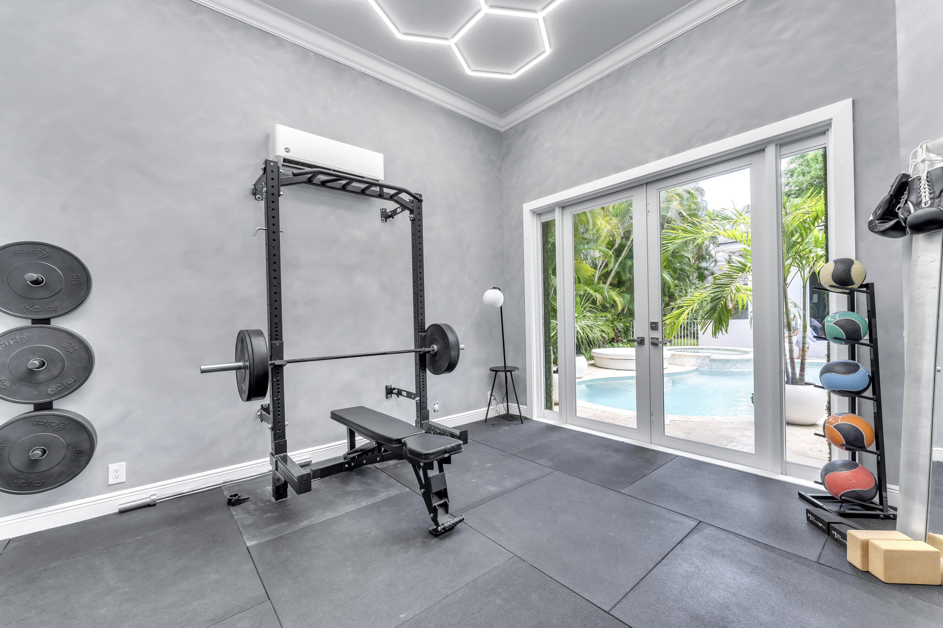 3156 NW 61st Street