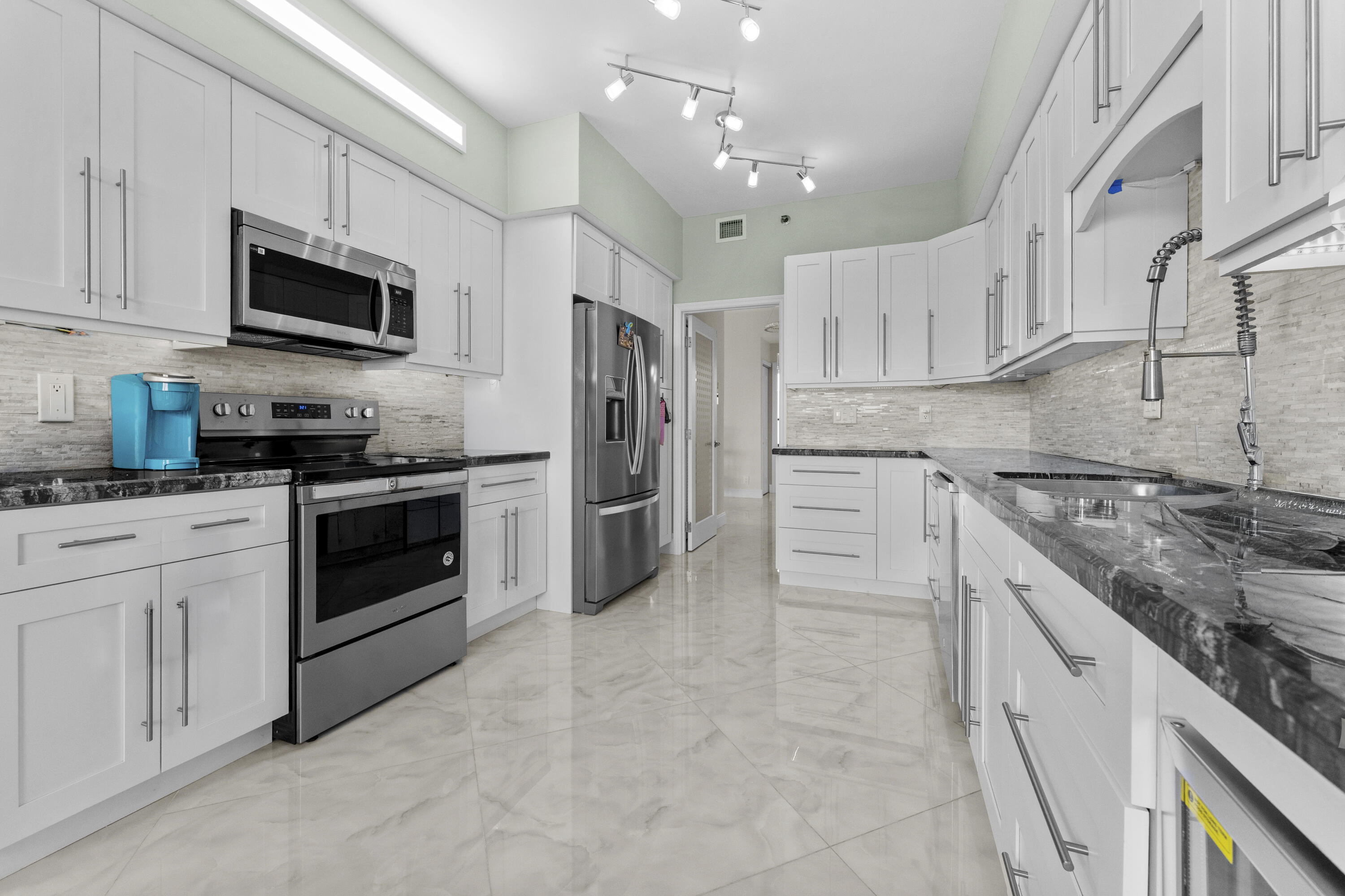 7578 Regency Lake Drive 802