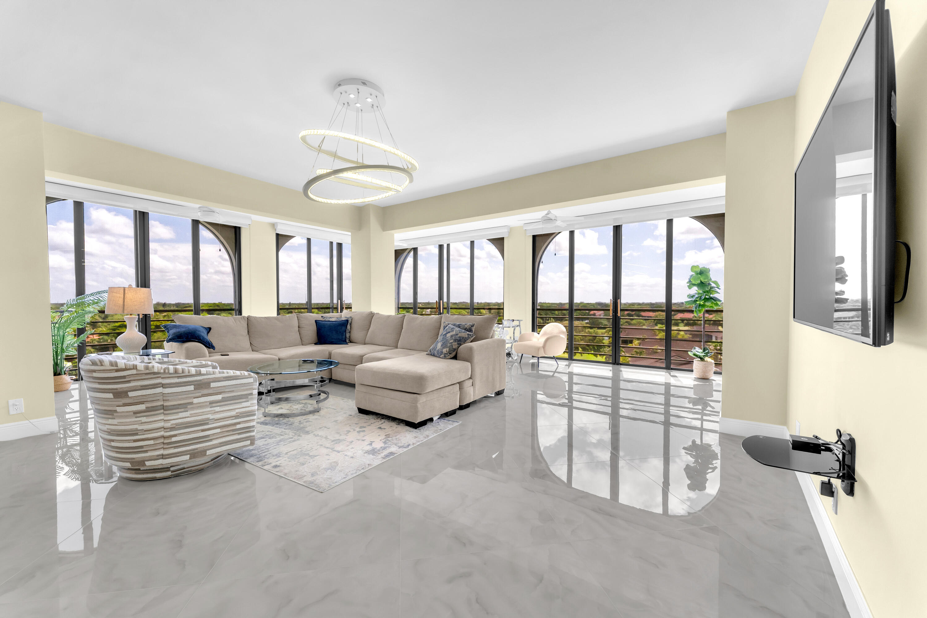 7578 Regency Lake Drive 802