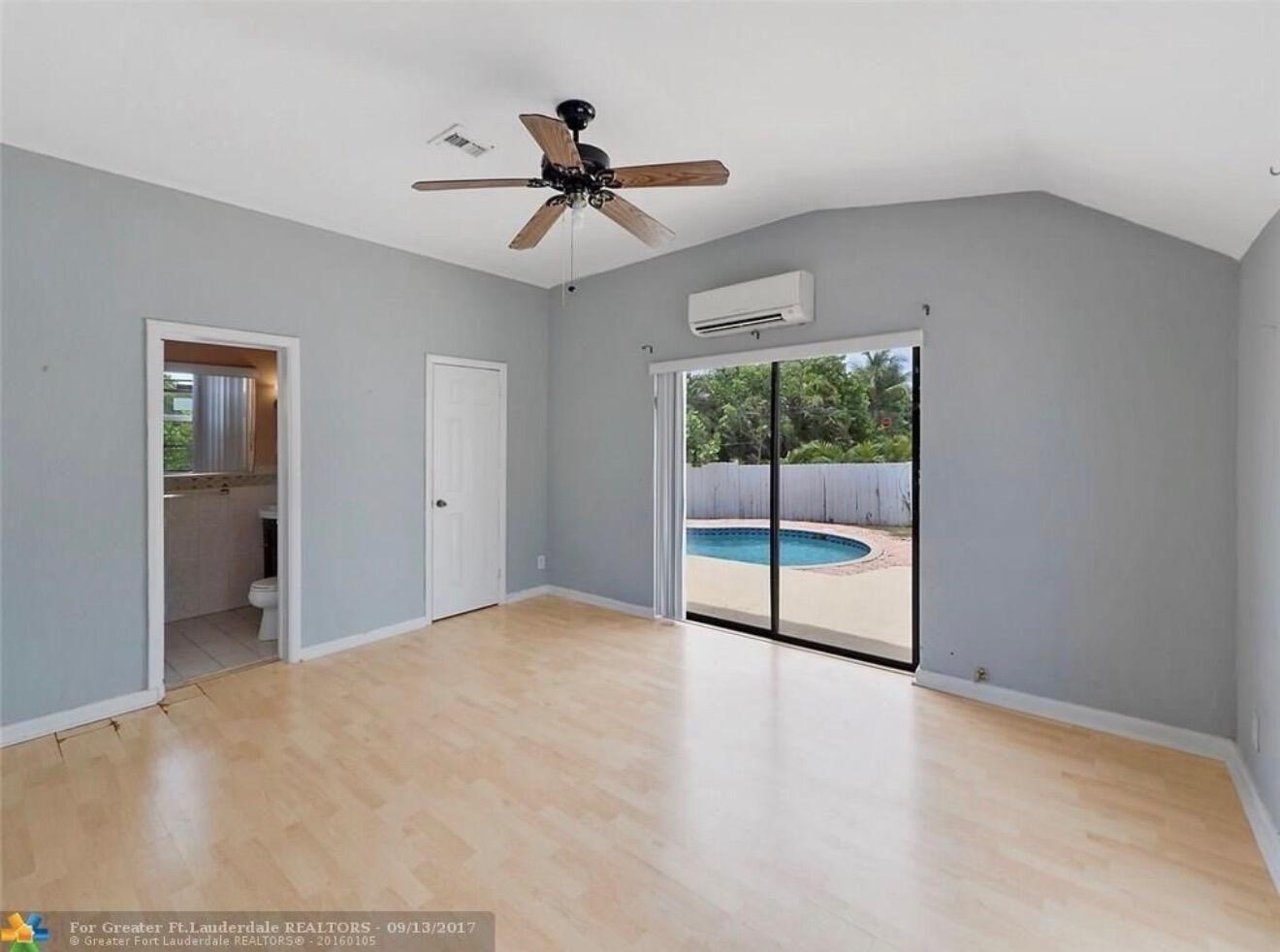 1425 NE 4TH Court