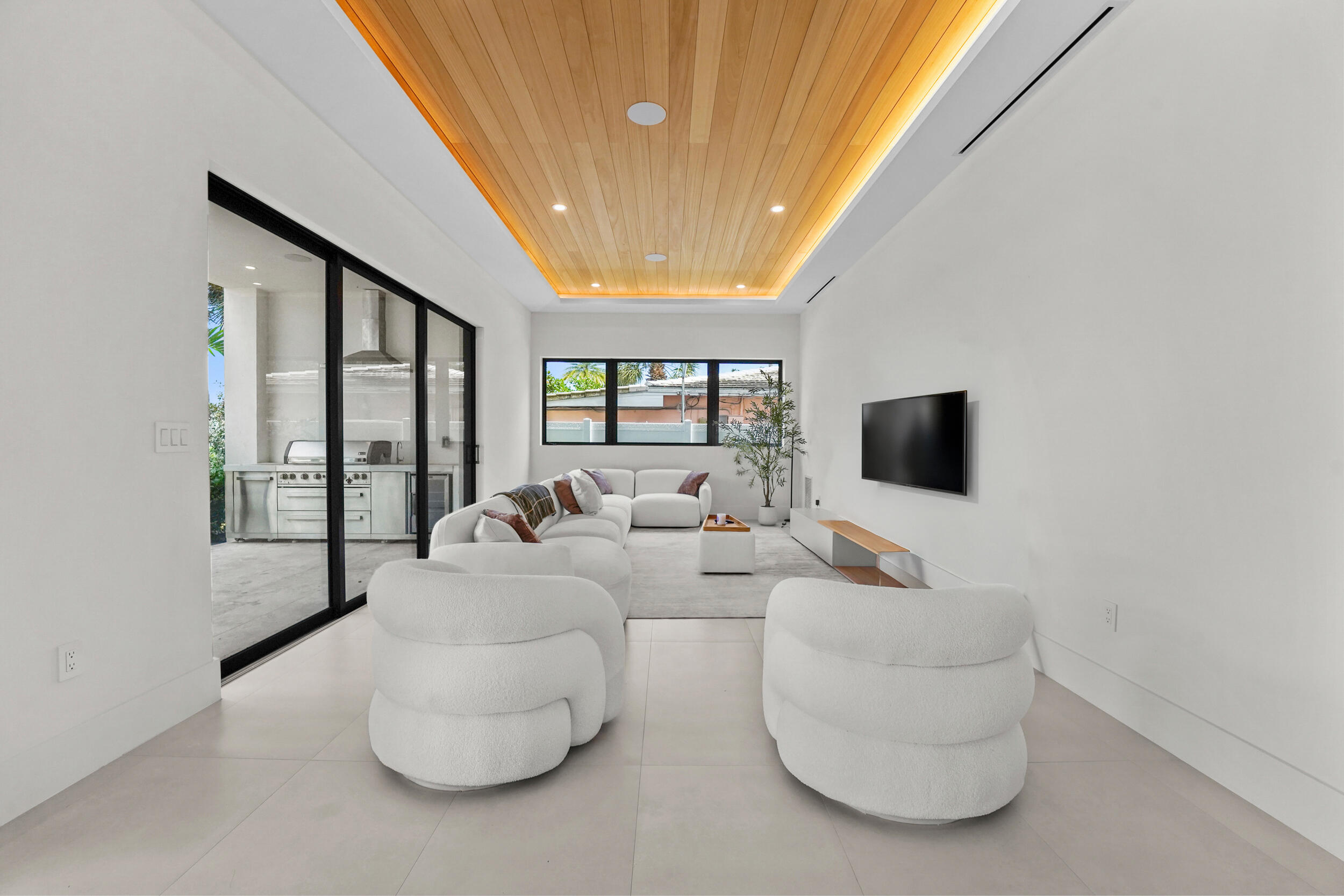 1317 TANGELO Isle
