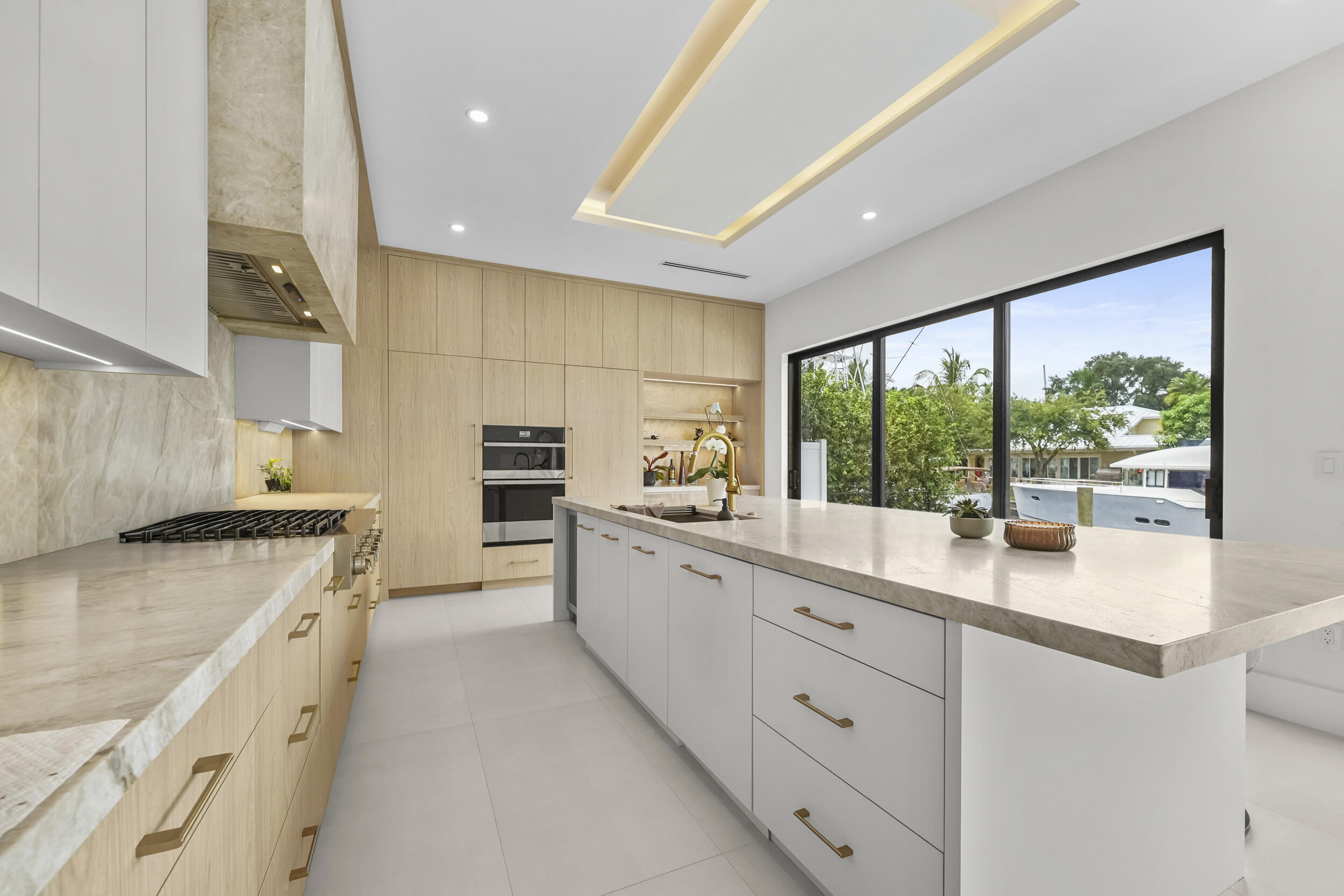 1317 TANGELO Isle