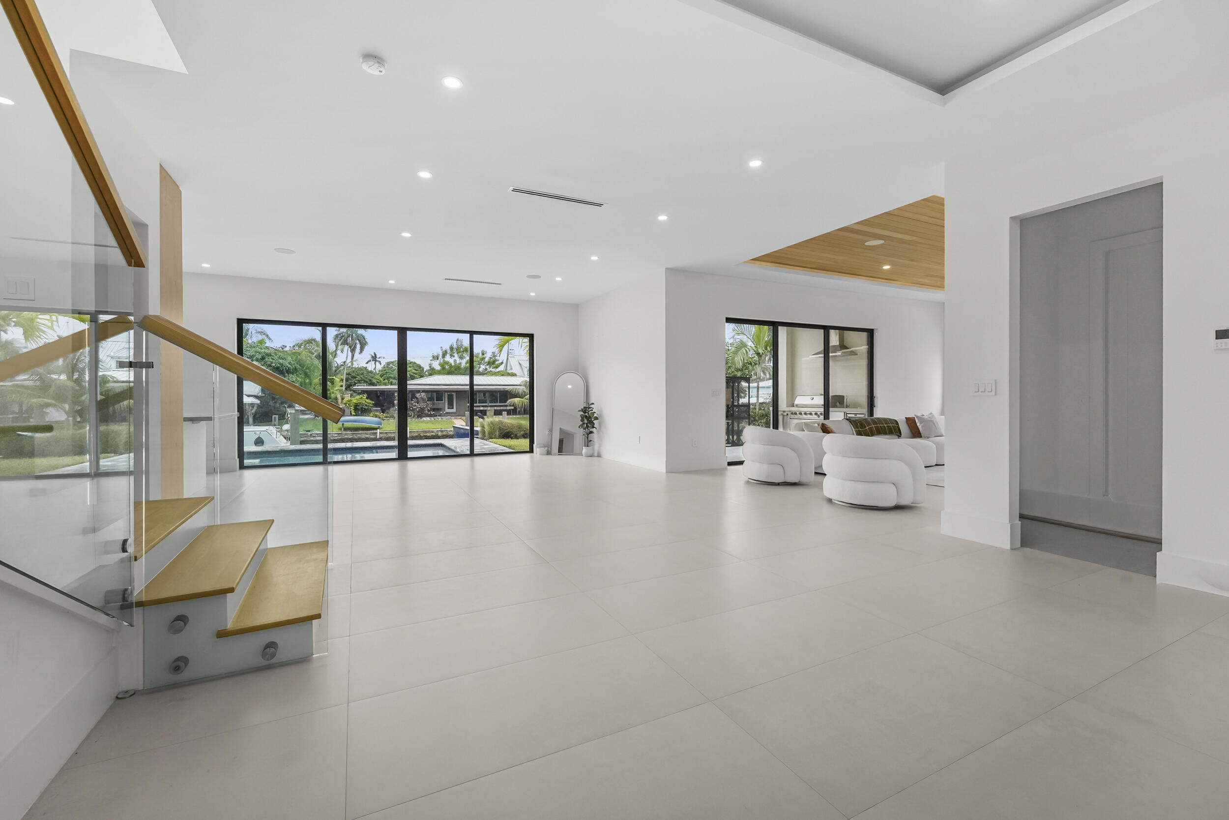1317 TANGELO Isle