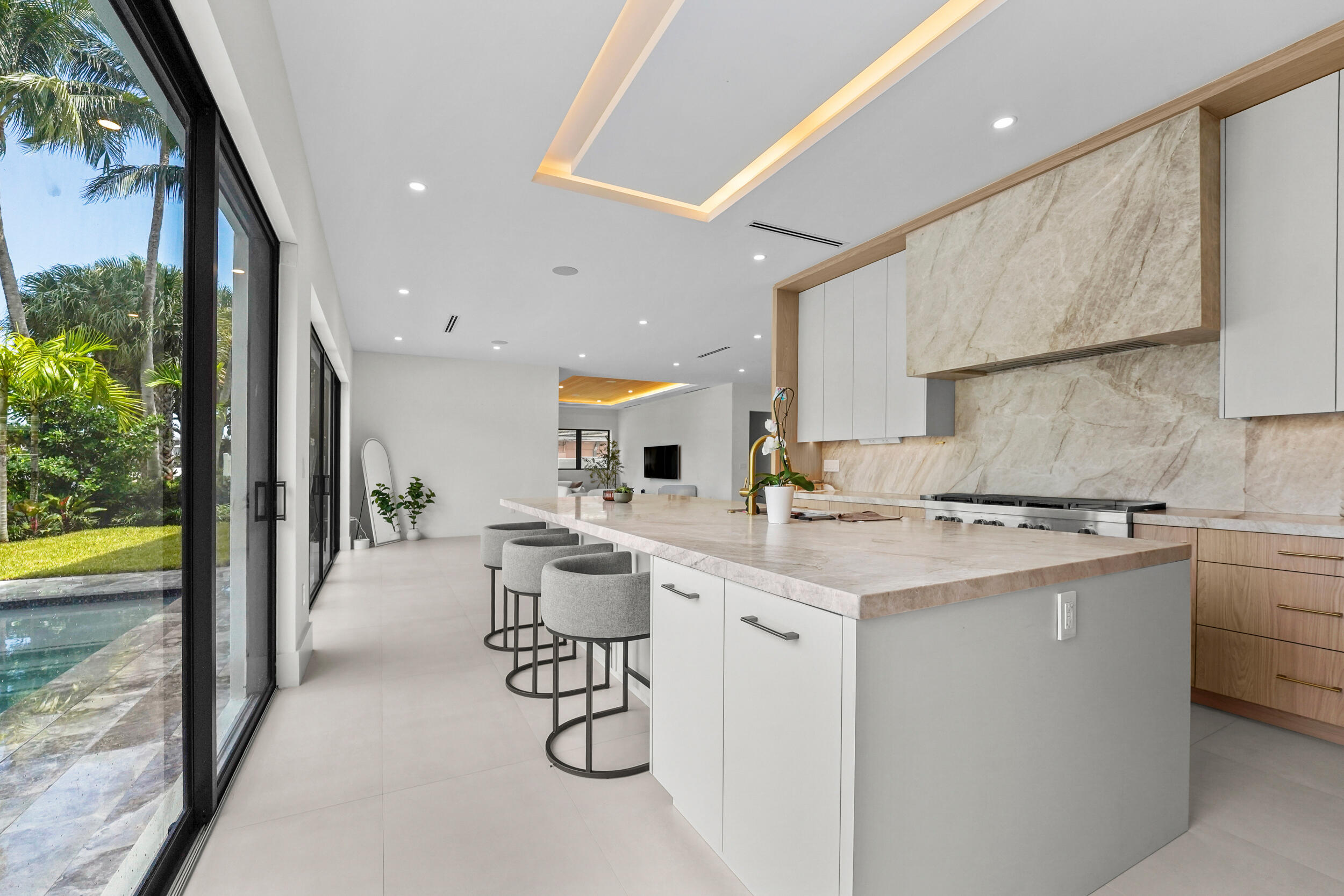1317 TANGELO Isle