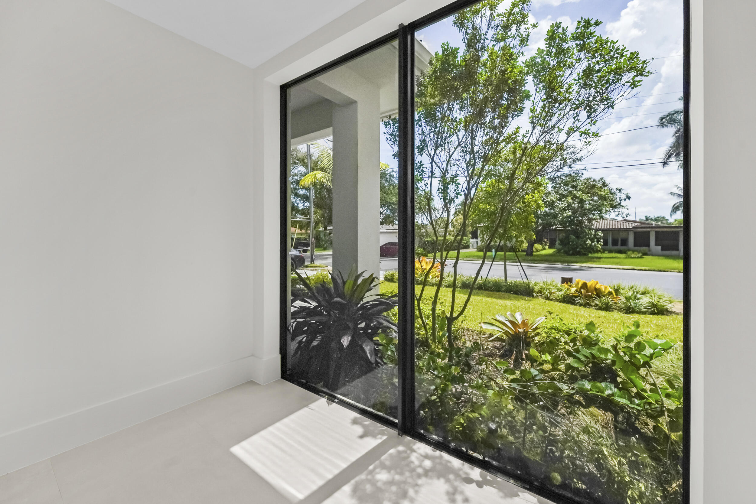 1317 TANGELO Isle