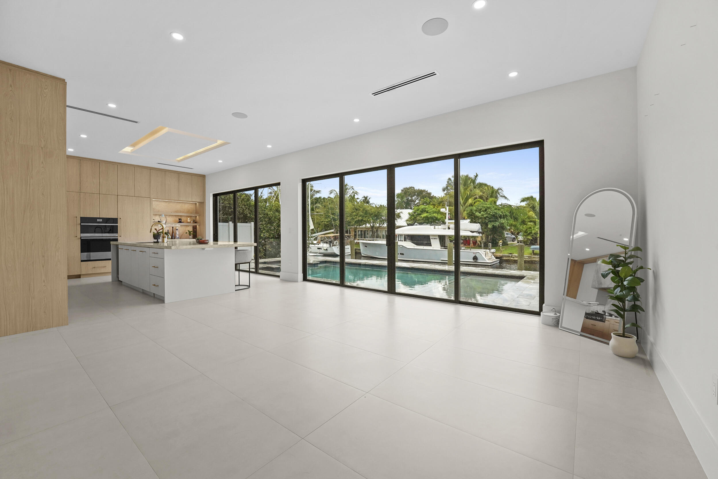 1317 TANGELO Isle