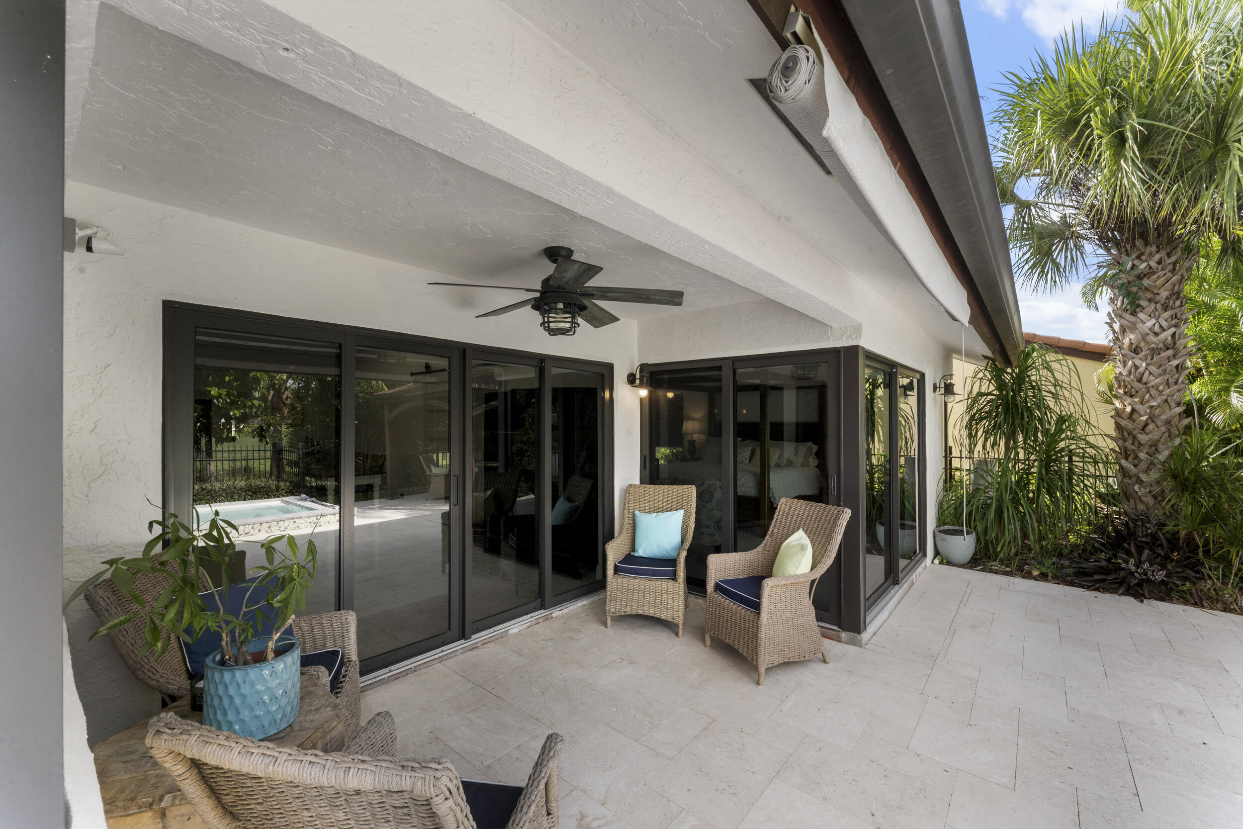 7029 GOLF POINTE Circle