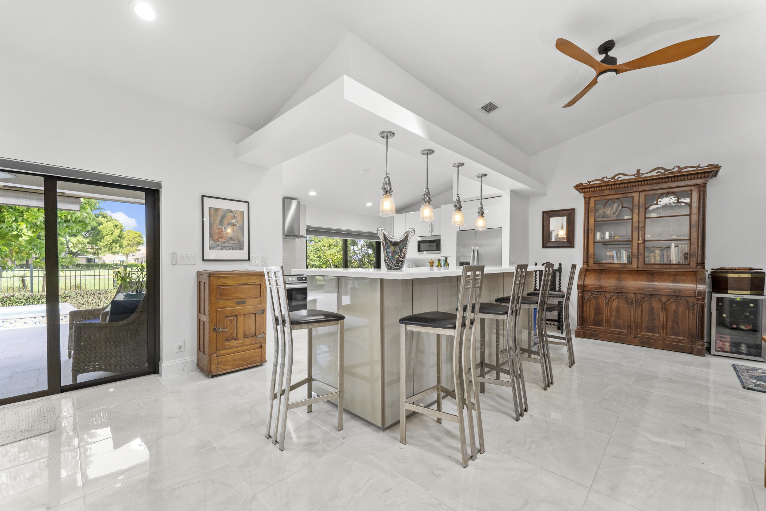7029 GOLF POINTE Circle