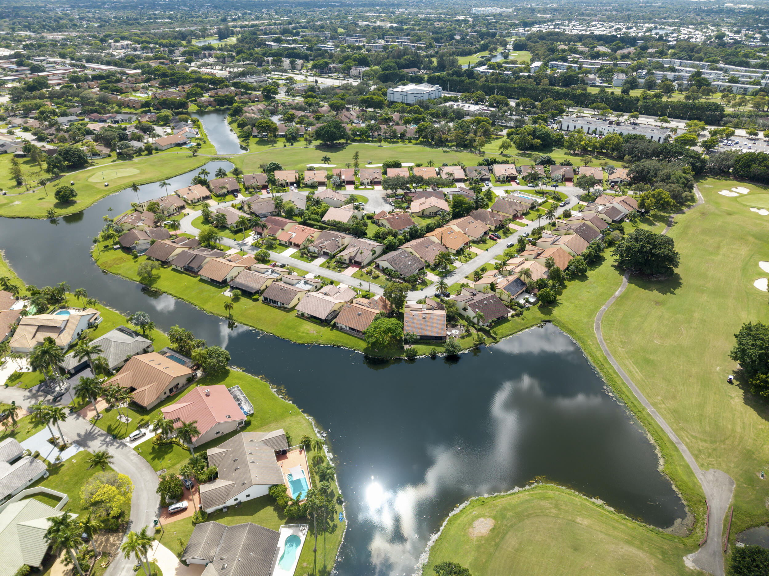7029 GOLF POINTE Circle