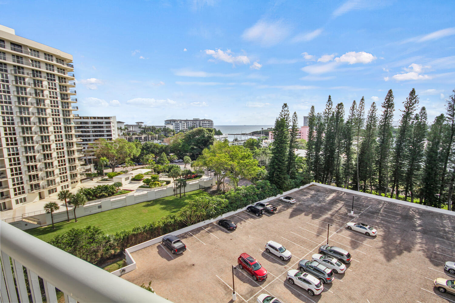 875 E Camino Real 9e