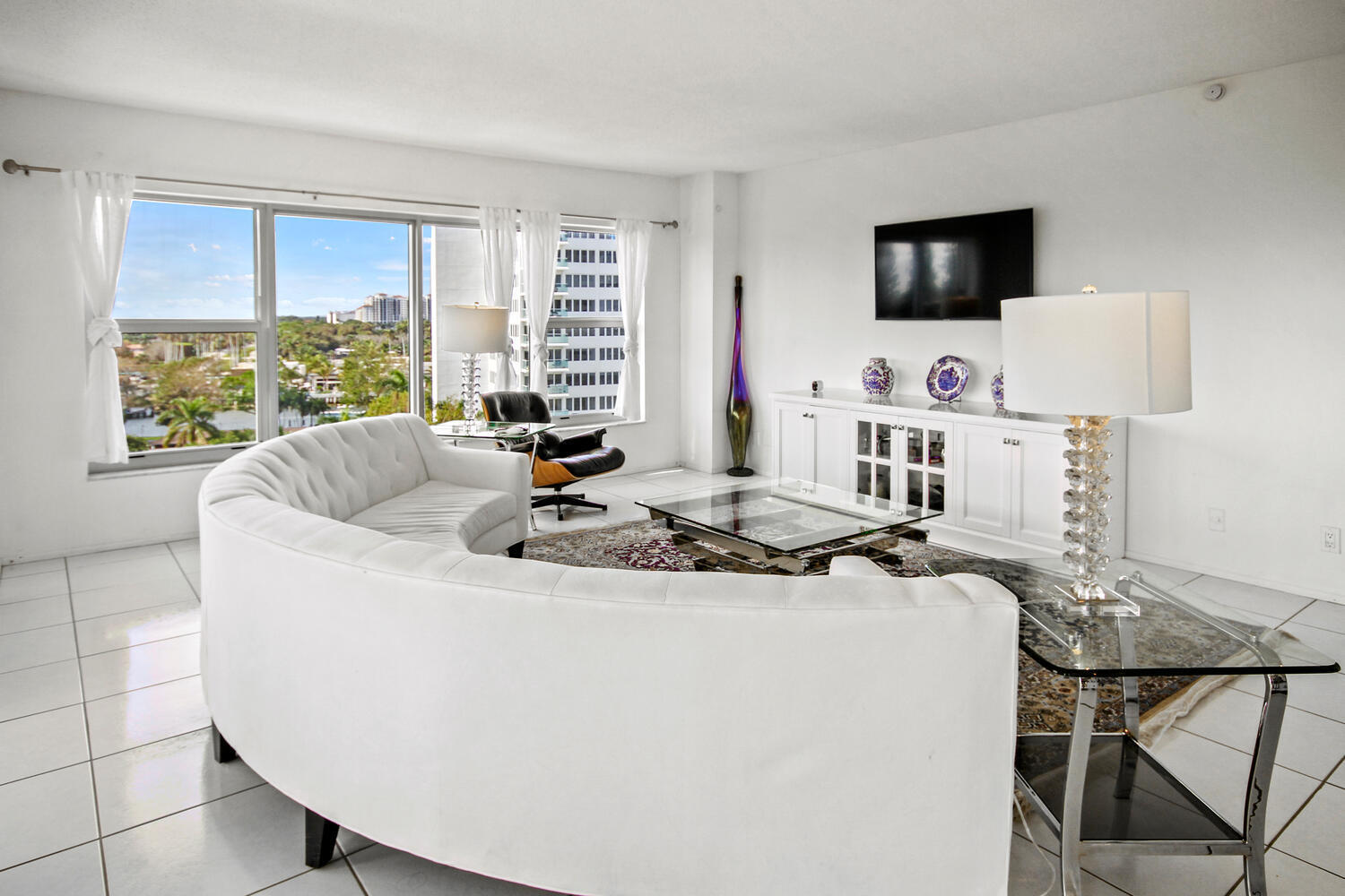 875 E Camino Real 9e