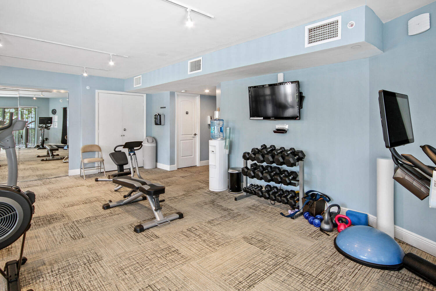 875 E Camino Real 9e