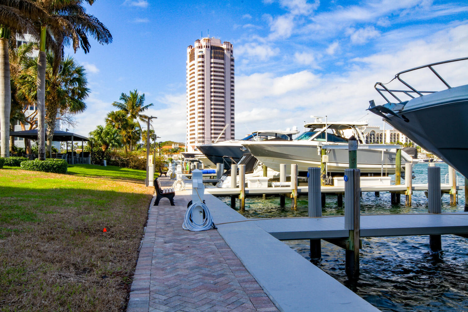 875 E Camino Real 9e