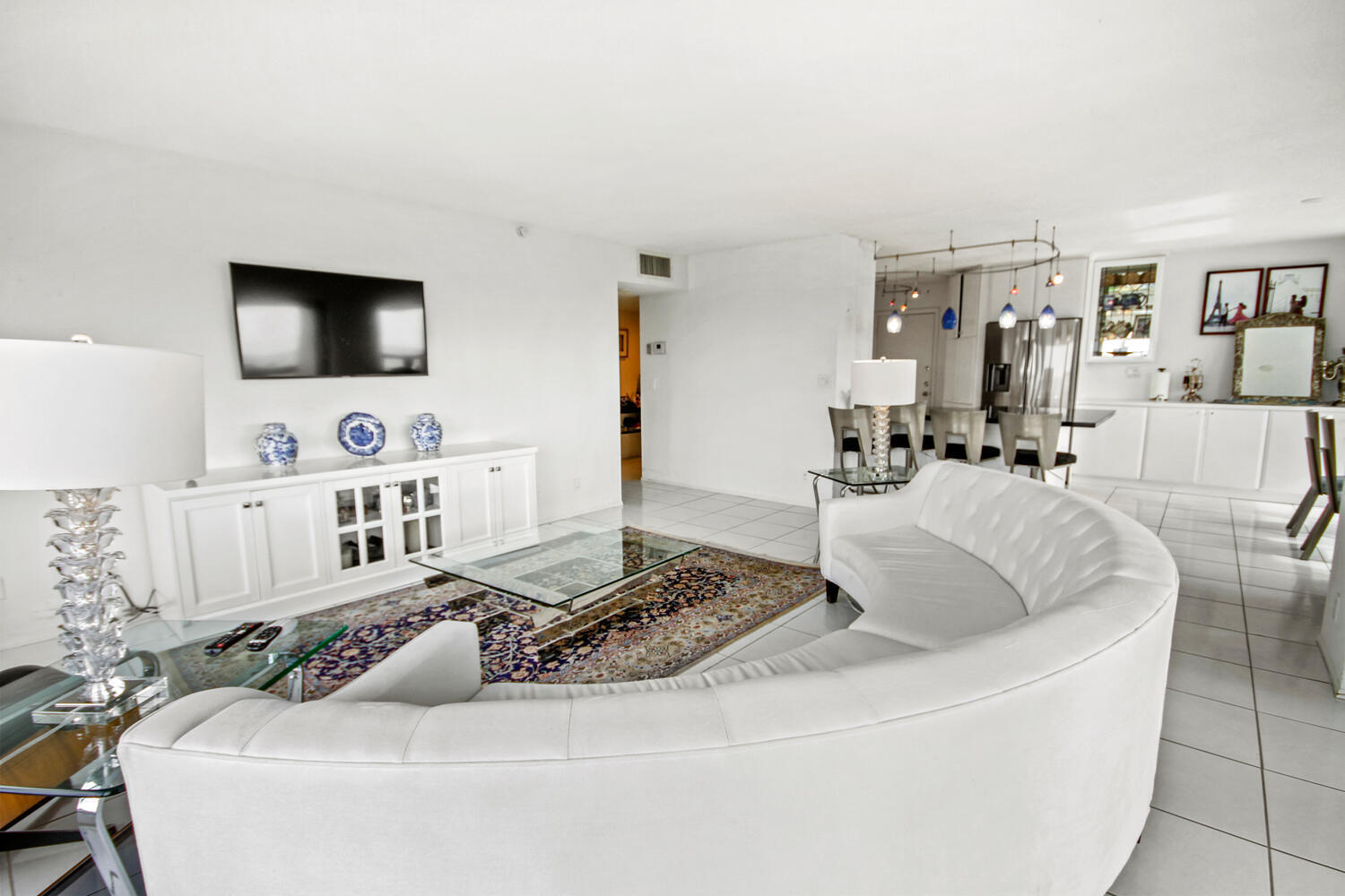 875 E Camino Real 9e