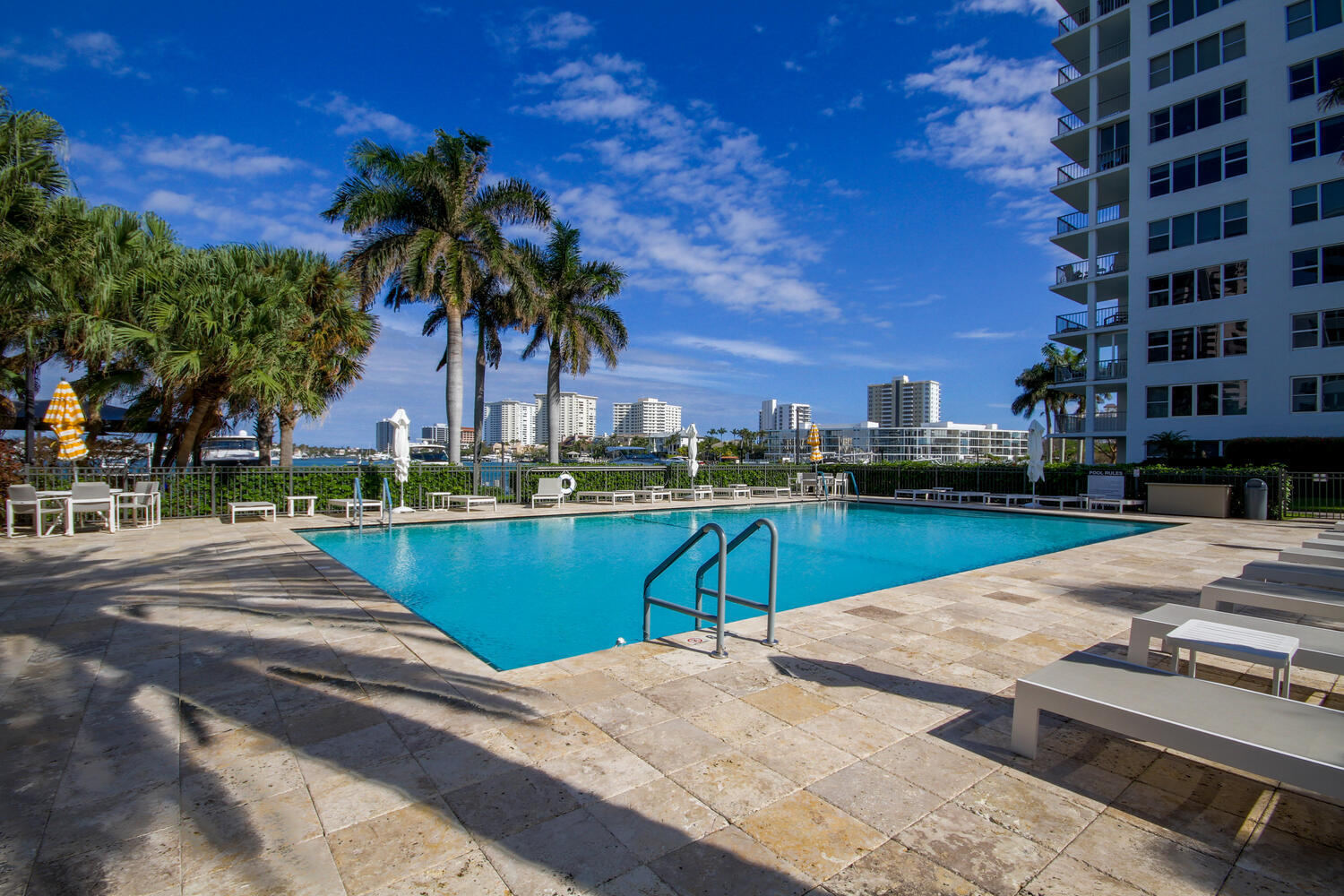 875 E Camino Real 9e