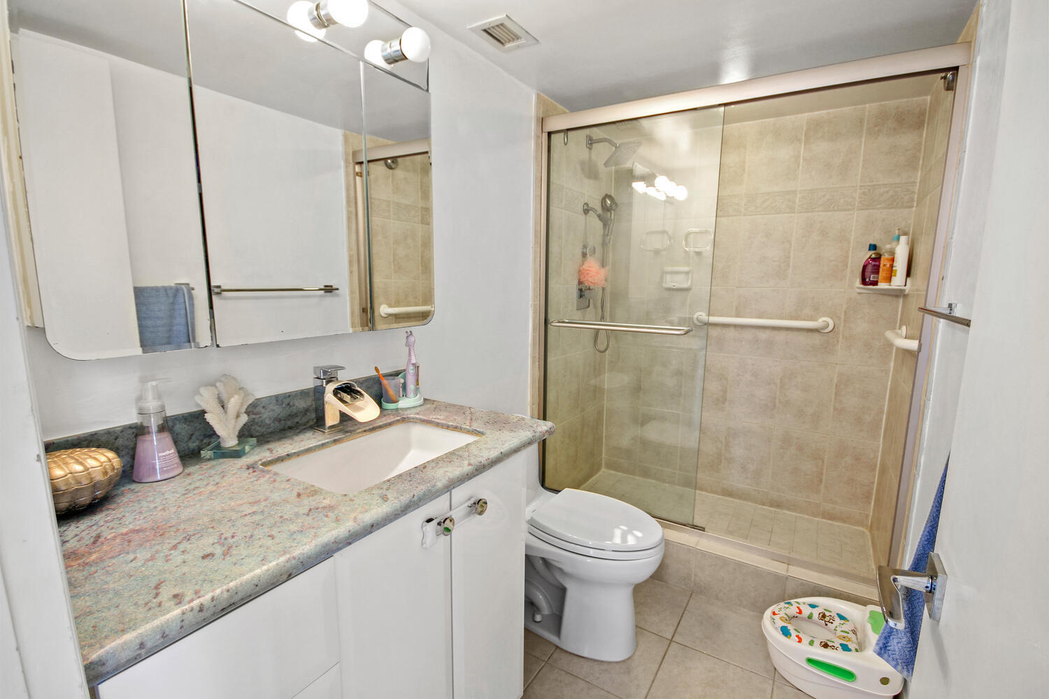 875 E Camino Real 9e