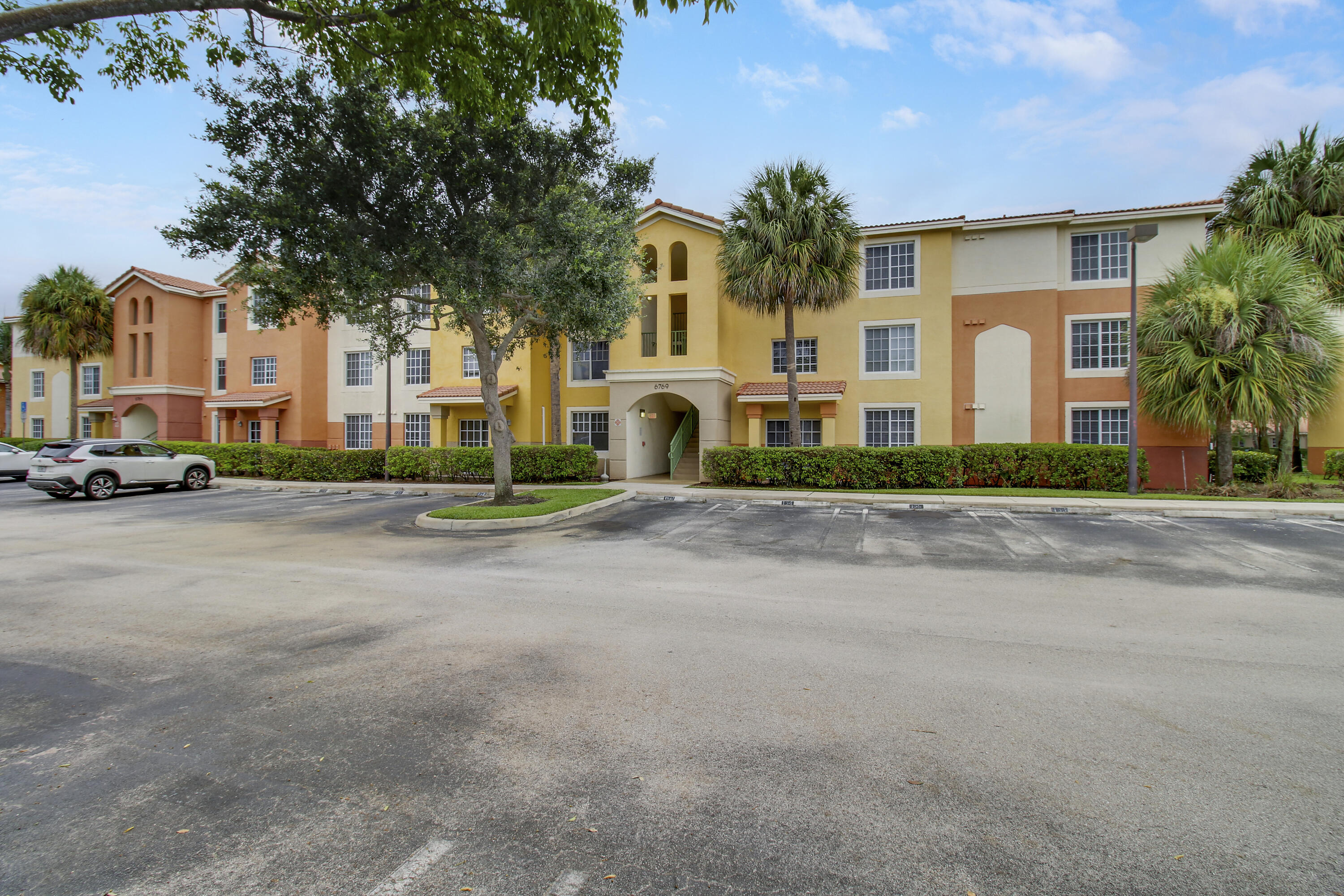 6769 Heritage Grande 2108