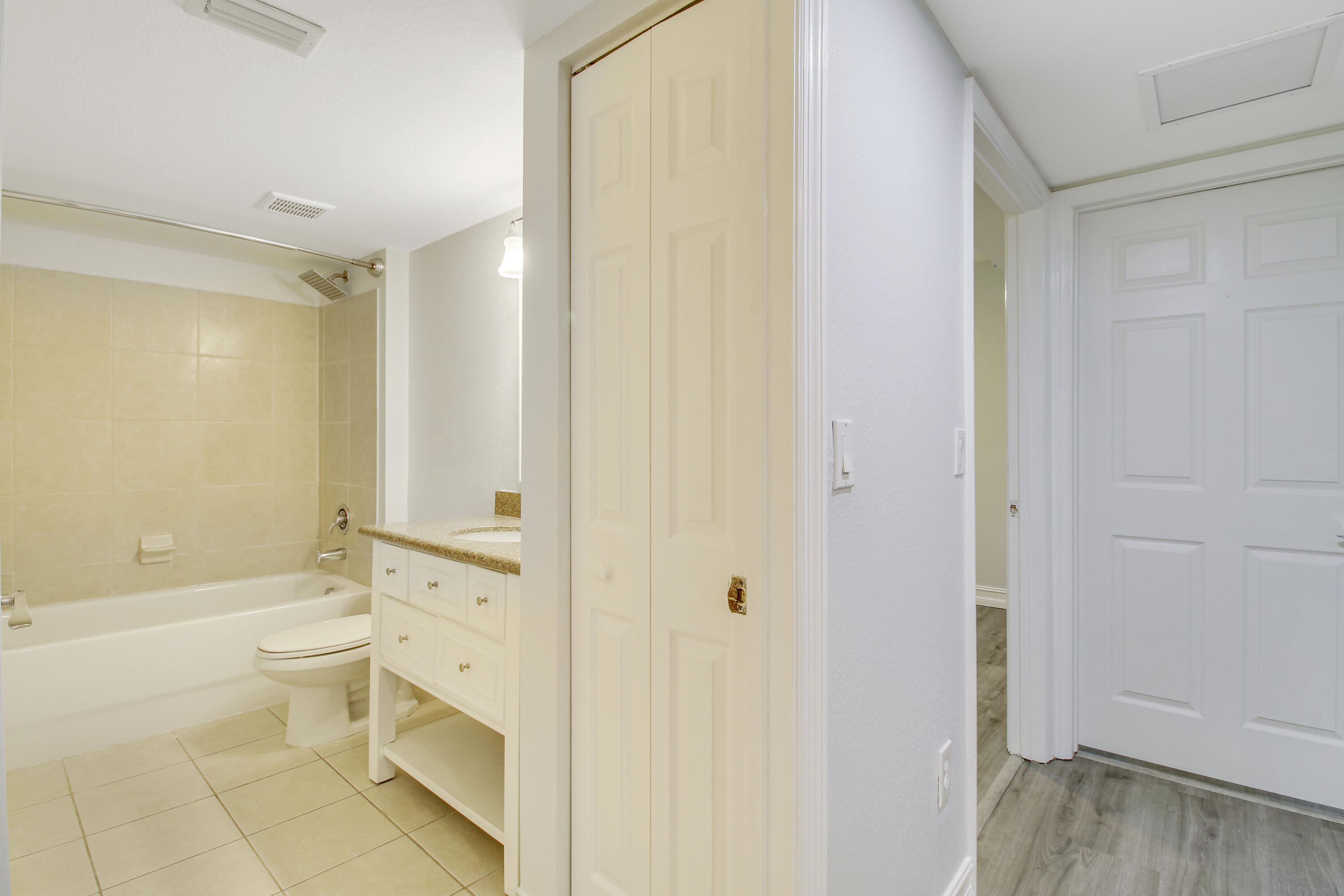 6769 Heritage Grande 2108