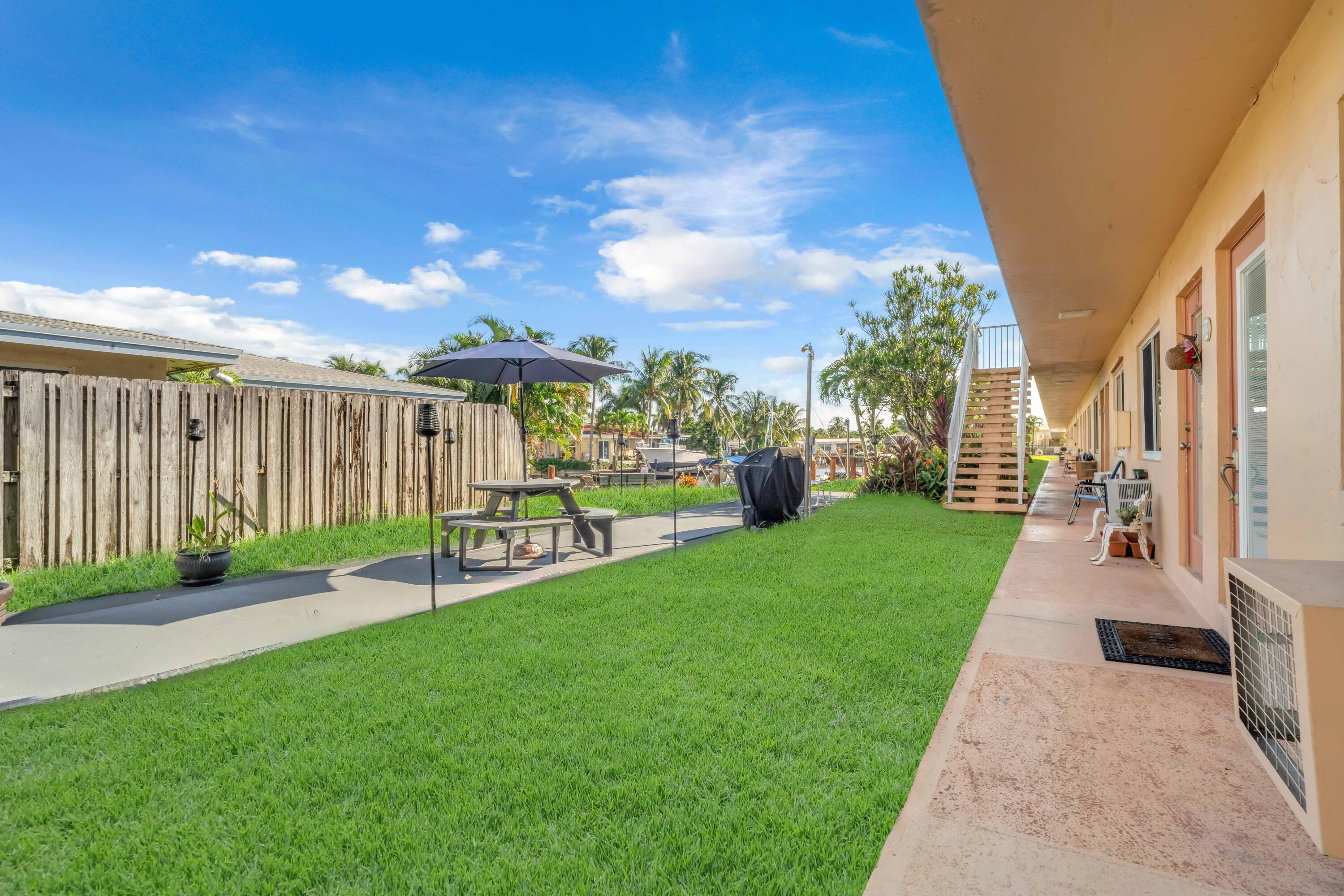 301 E Mcnab Road 103