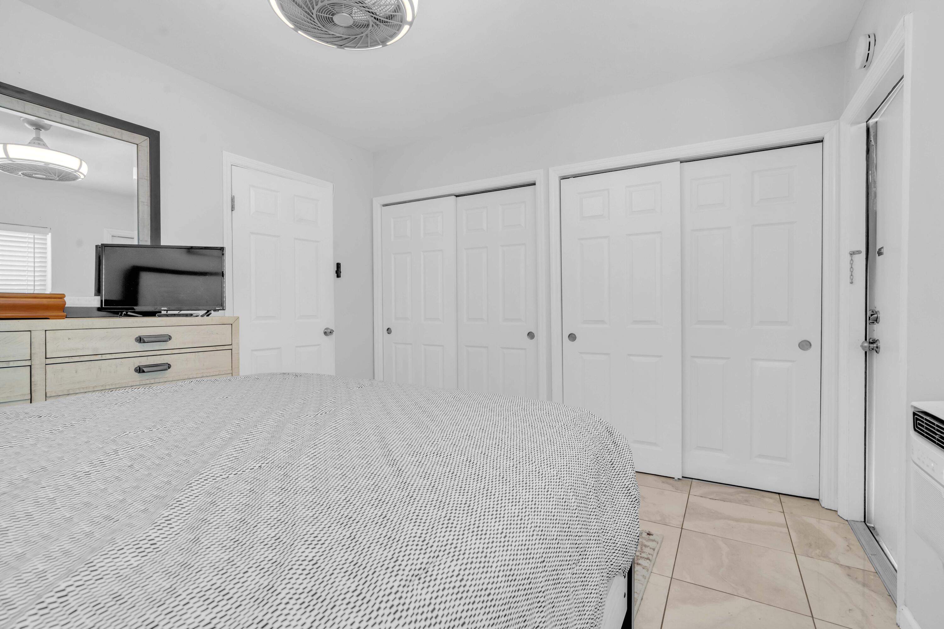 301 E Mcnab Road 103