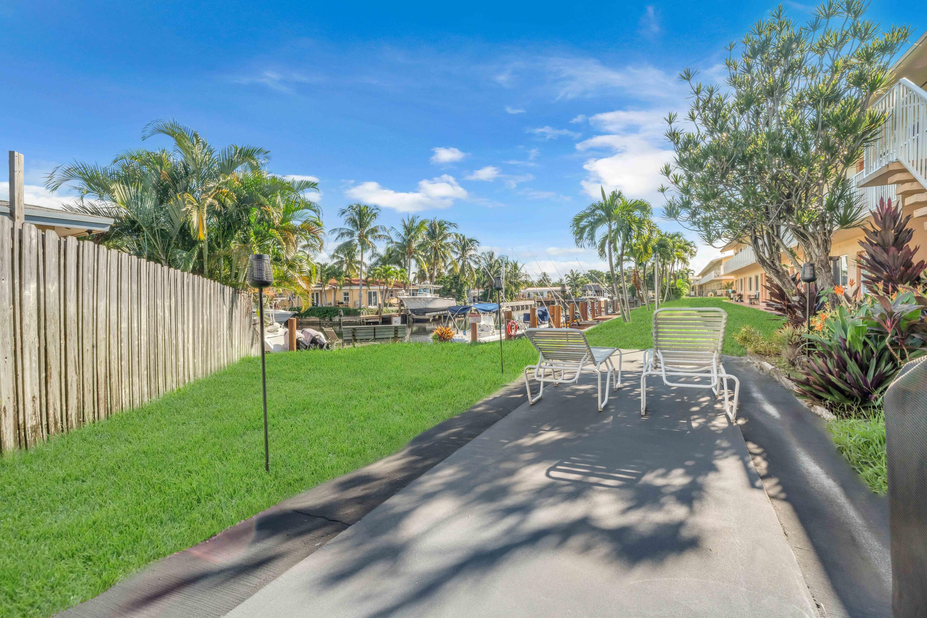 301 E Mcnab Road 103