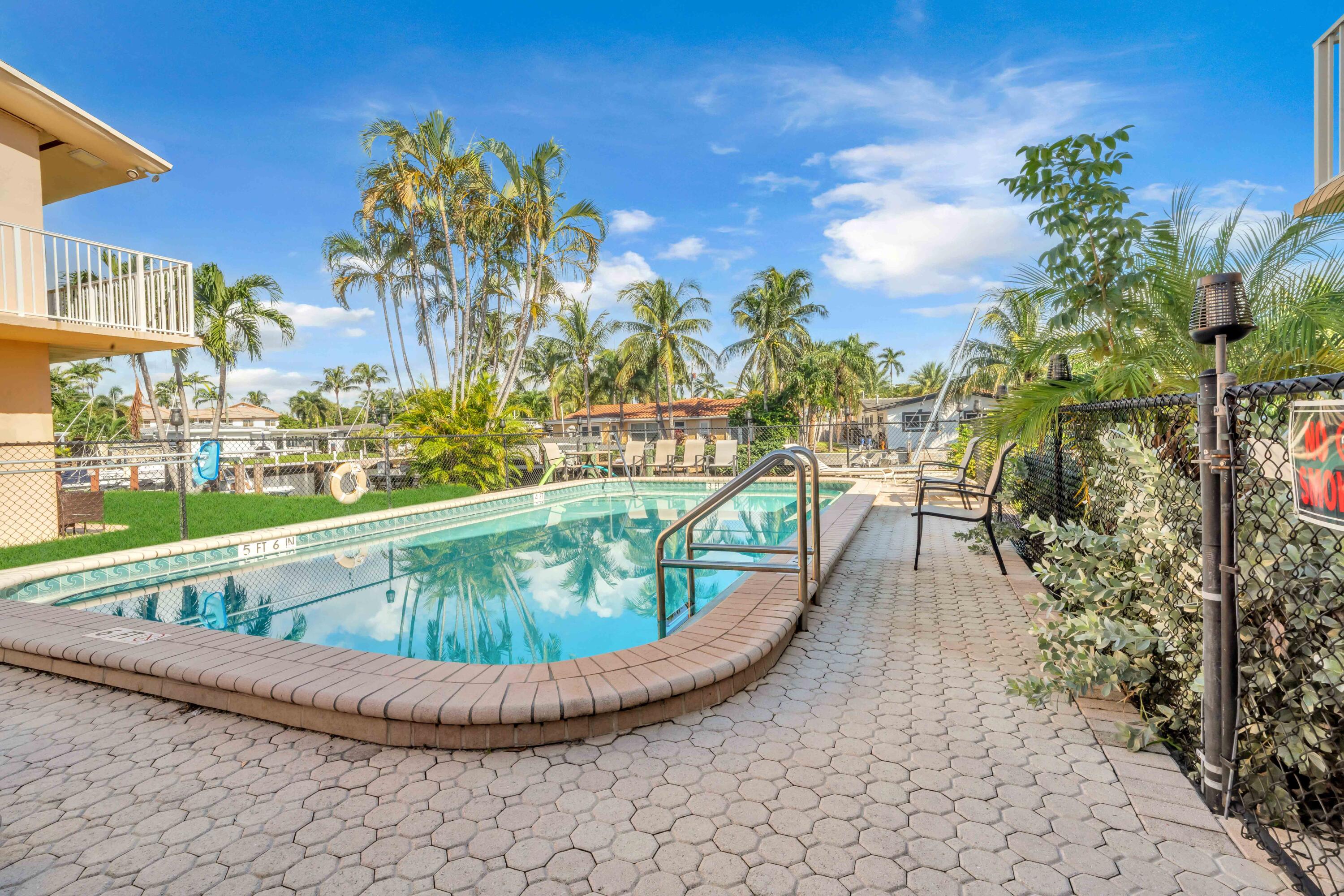 301 E Mcnab Road 103