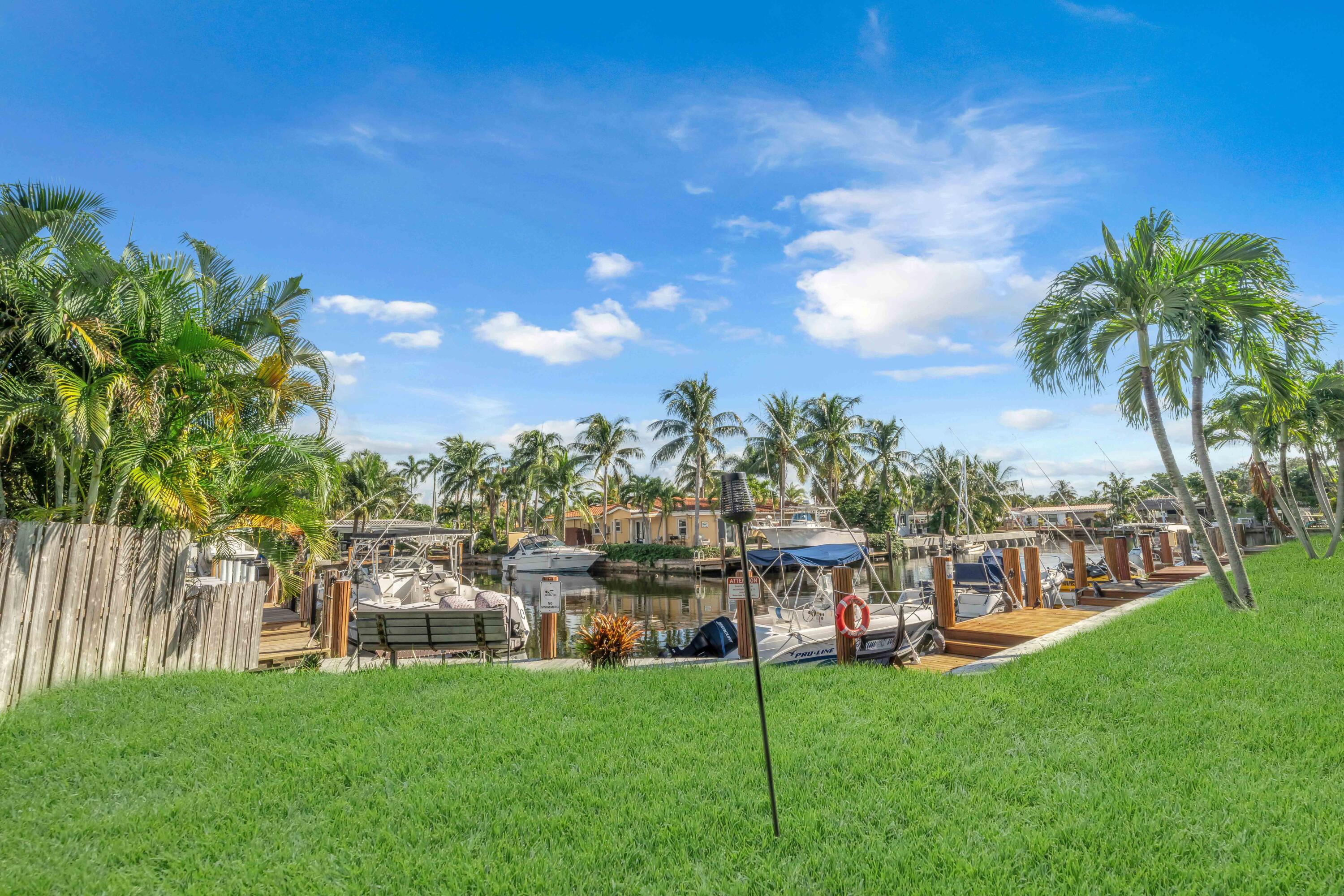 301 E Mcnab Road 103